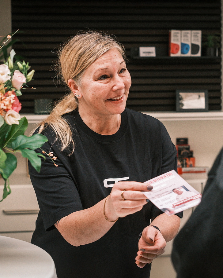 Melanie, Praxisassistenz (Hover)