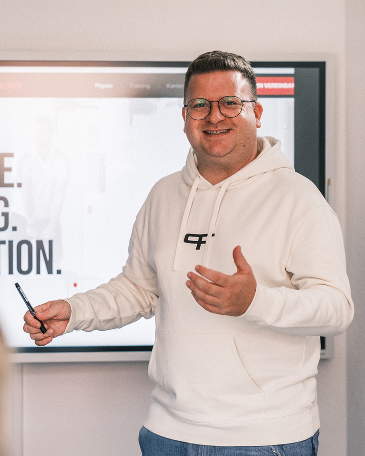 Morten, Inhaber (Hover)