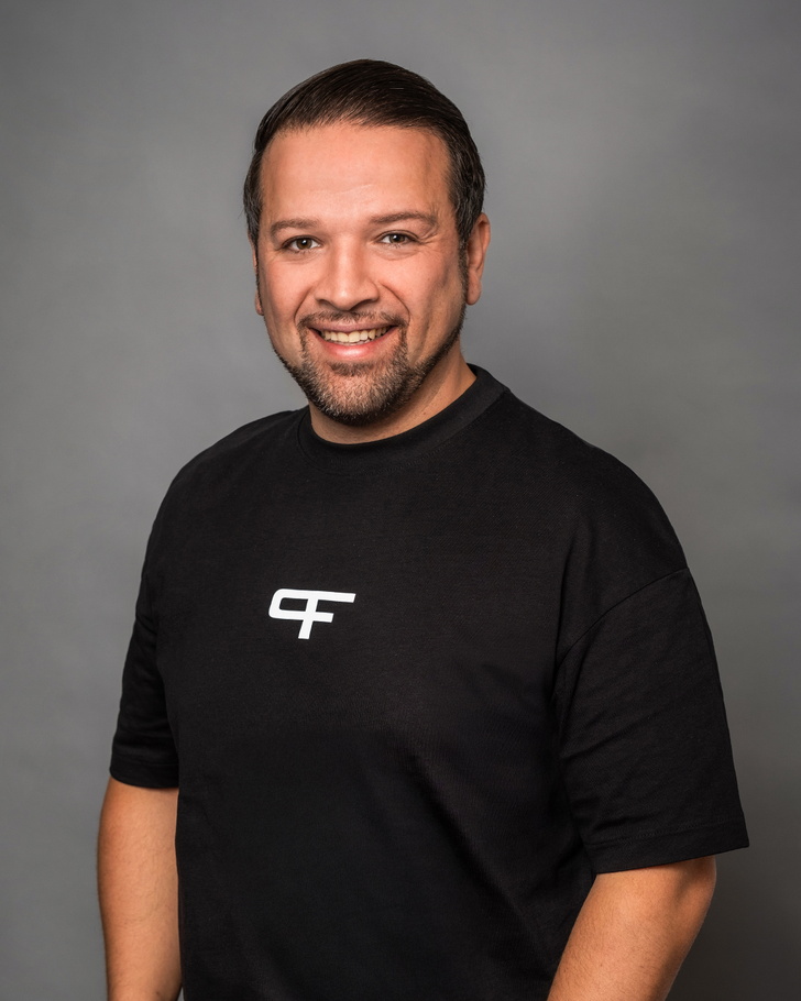 Burak, Physiotherapeut