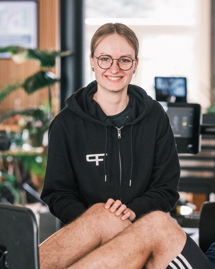 Alina, Physiotherapeutin (Hover)